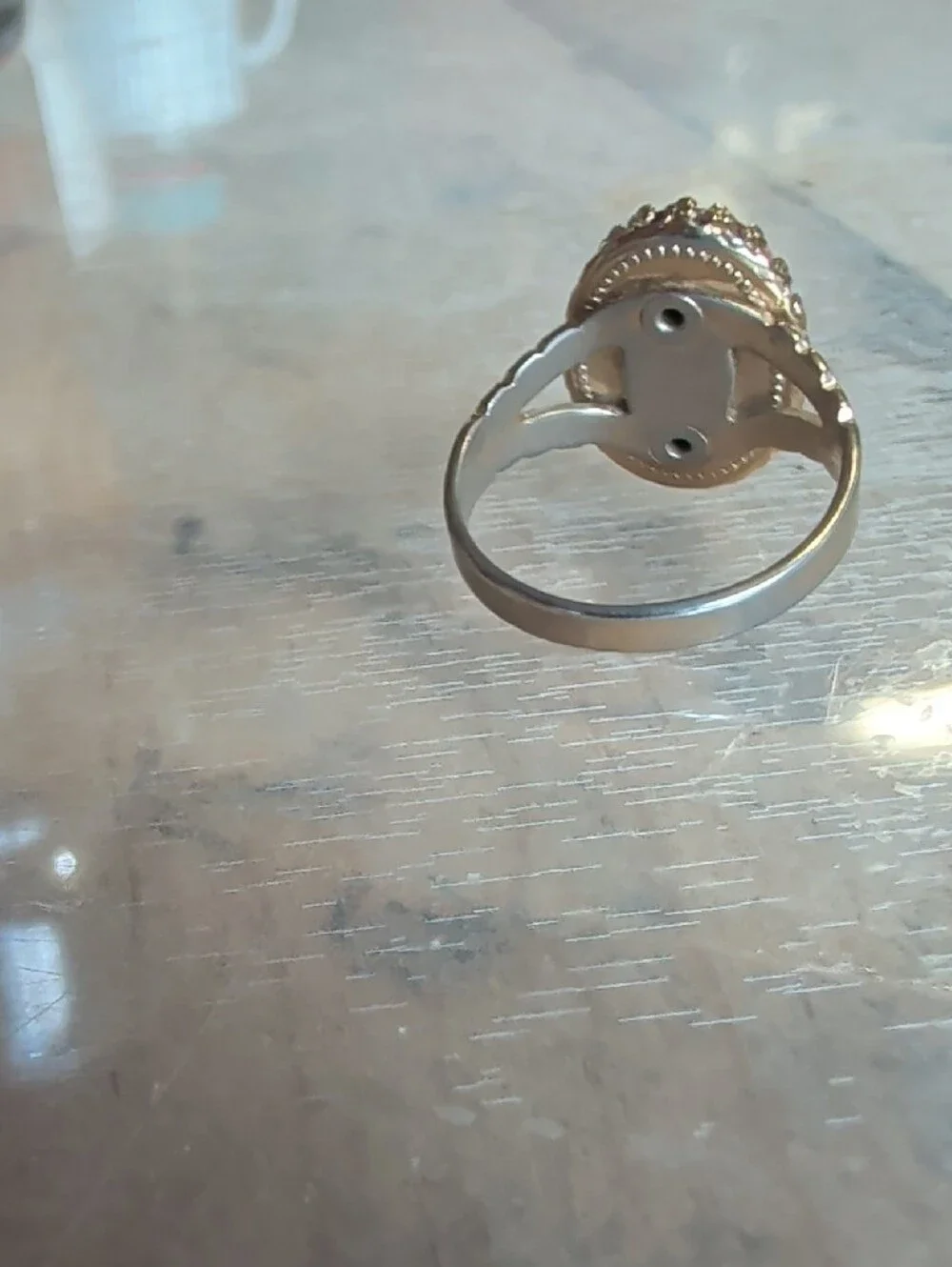 Vintage Gold-Tone Ring with Sparkling Pink Drusy Stone Retro Costume Jewelry